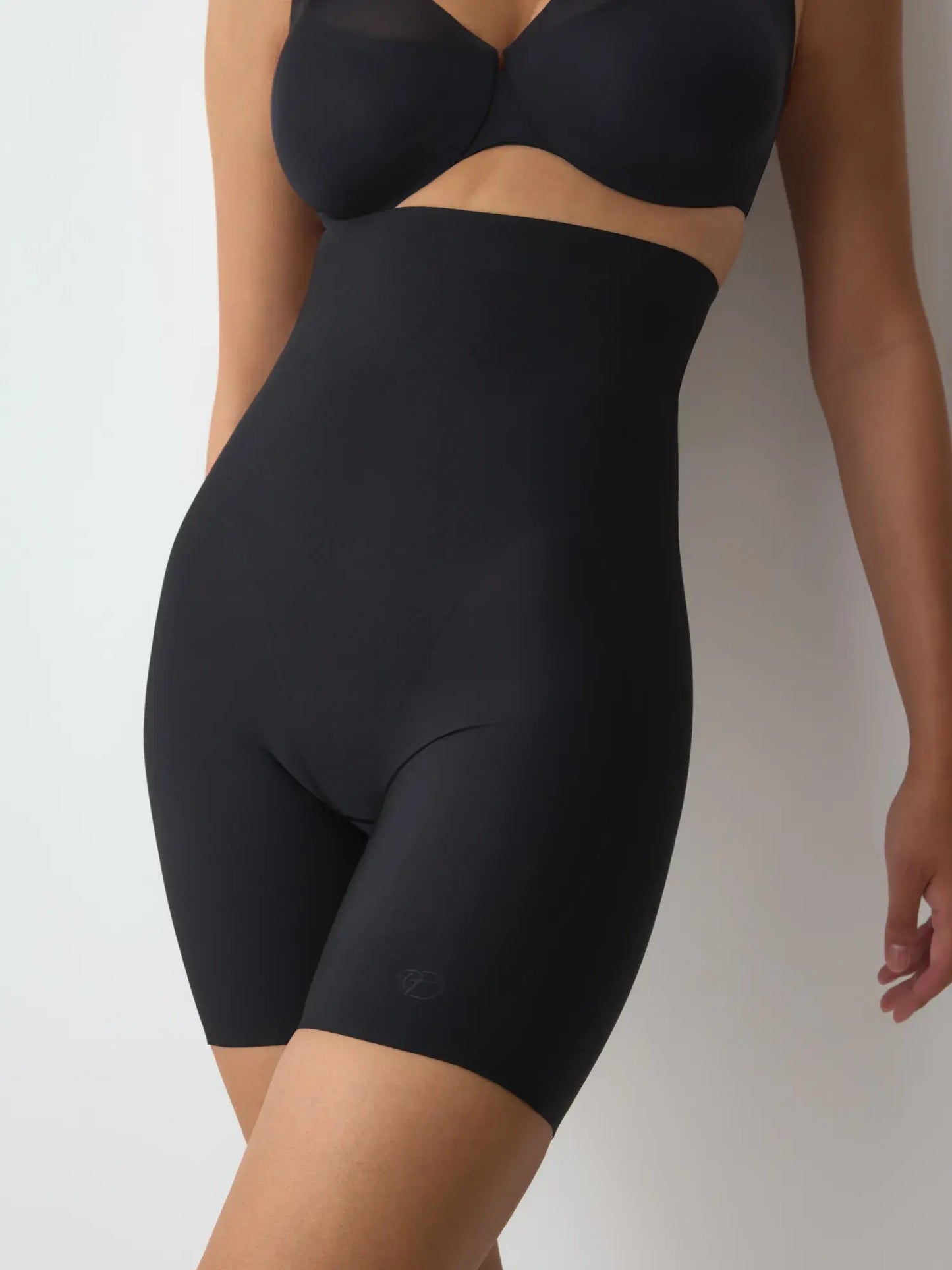 BMU Illusion Curve Super HW Mid-Thigh
