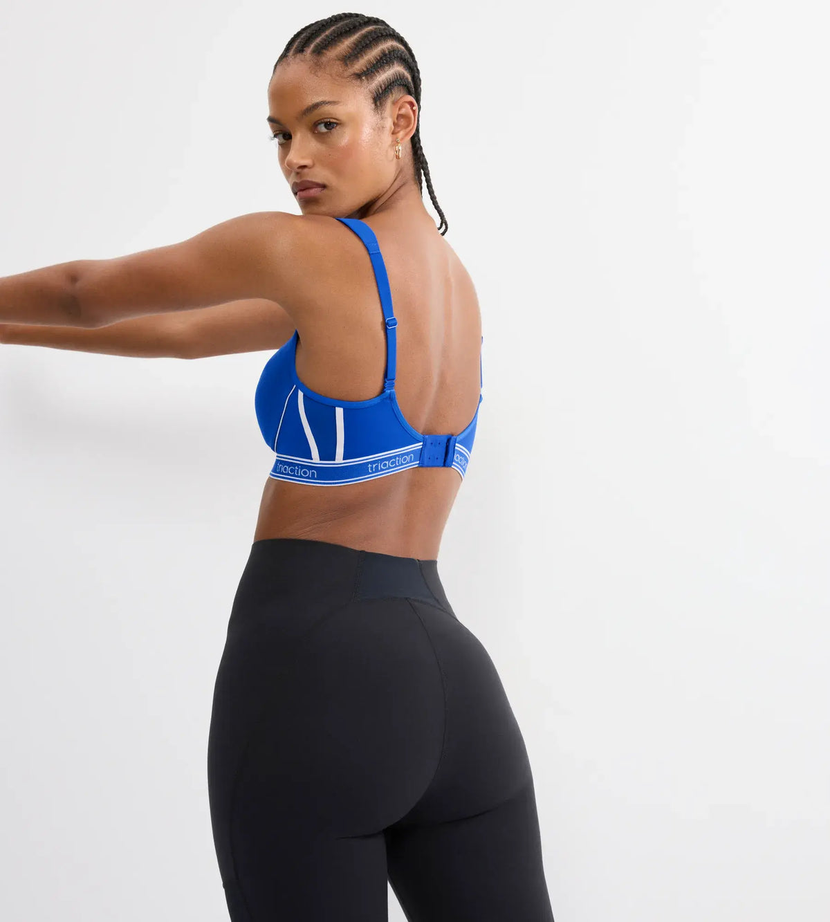 Triumph Triaction Cardio Breeze N EX | Sports Bras | Bras Underwear | Lingerie | Swimwear Triumph Triaction Cardio Breeze N EX | Sports Bras | Bras Underwear | Lingerie | Swimwear