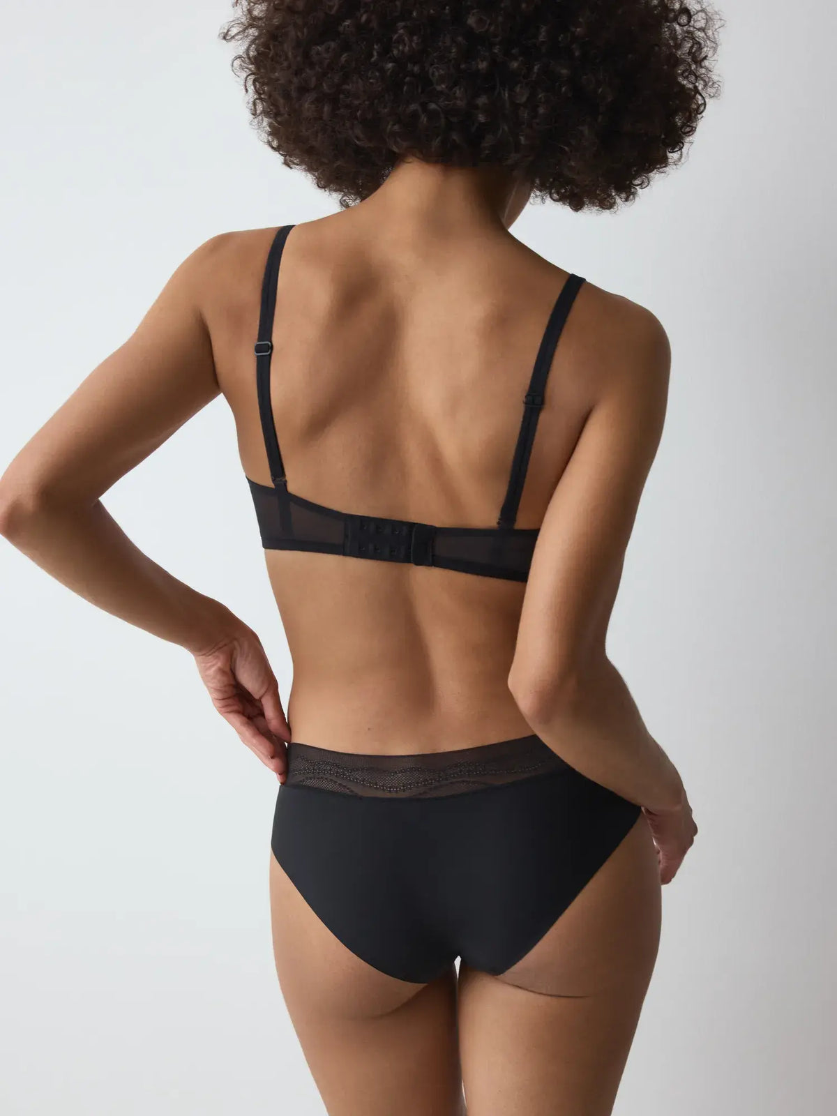 Triumph Breathe & Lift Smart Hipster | Hipsters | Brief Underwear | Lingerie | Swimwear Triumph Breathe & Lift Smart Hipster | Hipsters | Brief Underwear | Lingerie | Swimwear