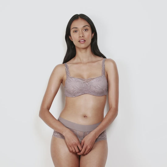 Body Make-Up Illusion Lace Shorty